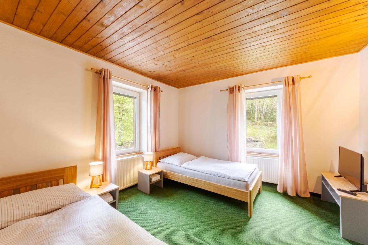 Hotel Studenec Rozmberk Рожмберк-над-Влтавой Экстерьер фото